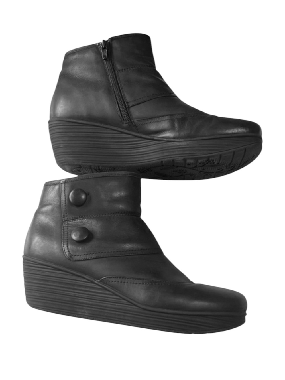Tara M. Leather Boots Women's Brandi Black Ankle Bootie 8.5